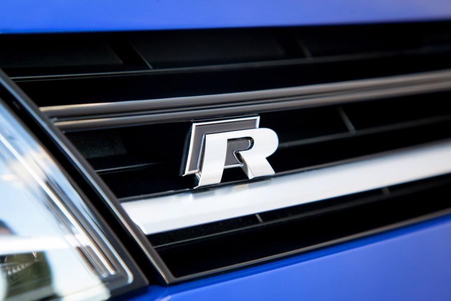  Volkswagen Golf R Variant 2015 года  (фото 2 из 25)